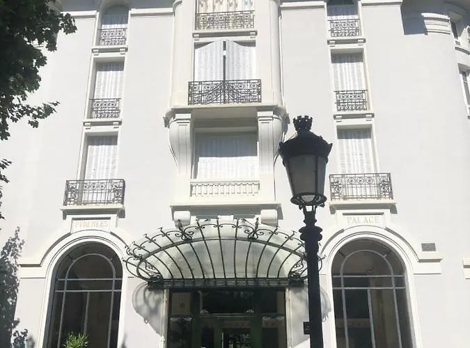 アパート Luchon Loft De Charme *